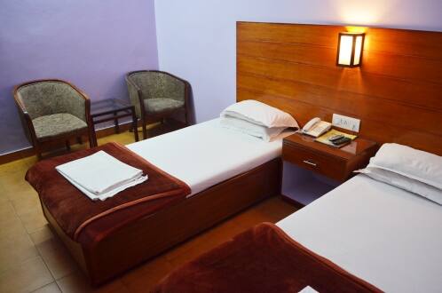Hotel Charans International, Lucknow 4